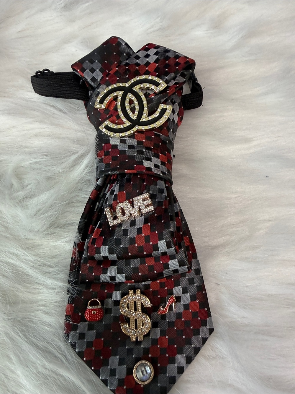 Gold Accent Red and Black Patterned Women’s Junk Neck Tie
